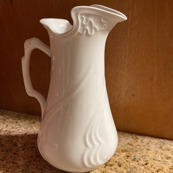 I. Godinger & Co Porcelain Milk Pitcher - Picture 2 of 6